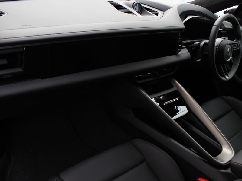 More views of Porsche Macan