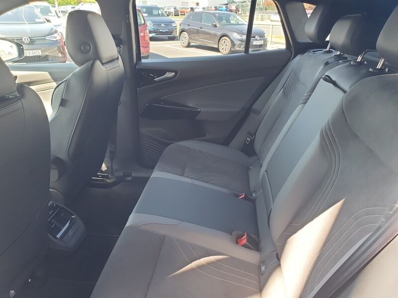 More views of Volkswagen ID.4