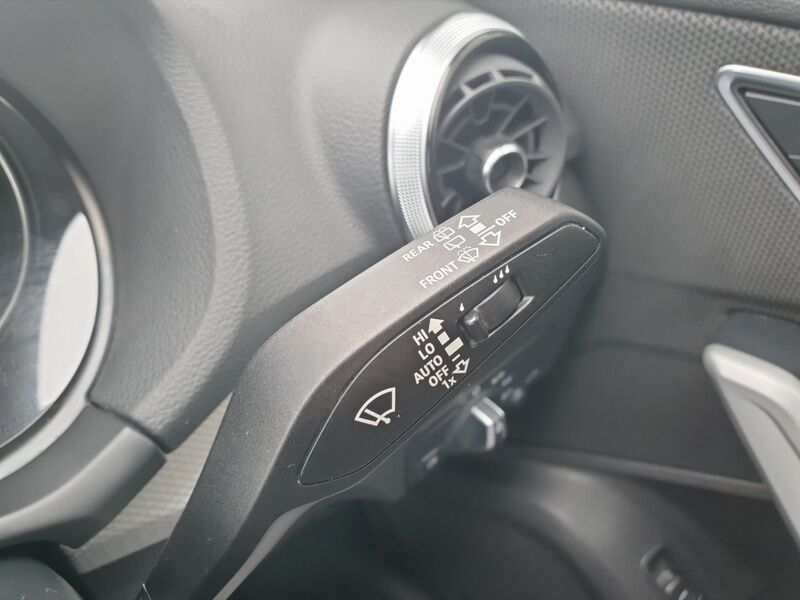 More views of Audi Q2