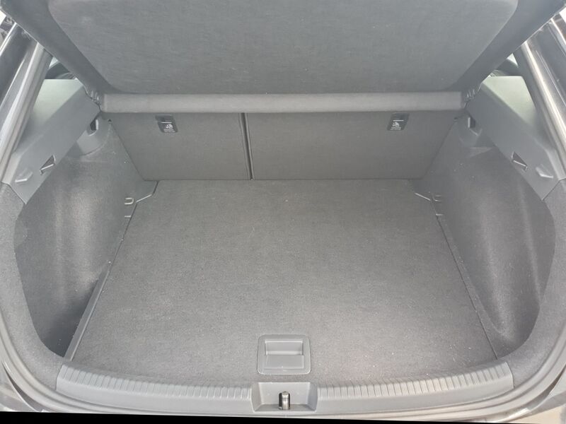 More views of Volkswagen Taigo