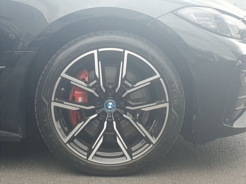 More views of BMW i4