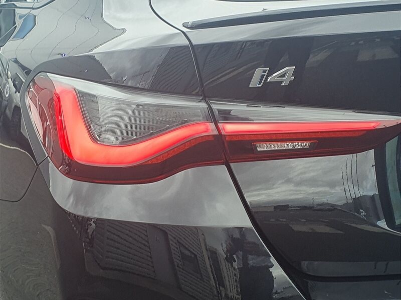 More views of BMW i4