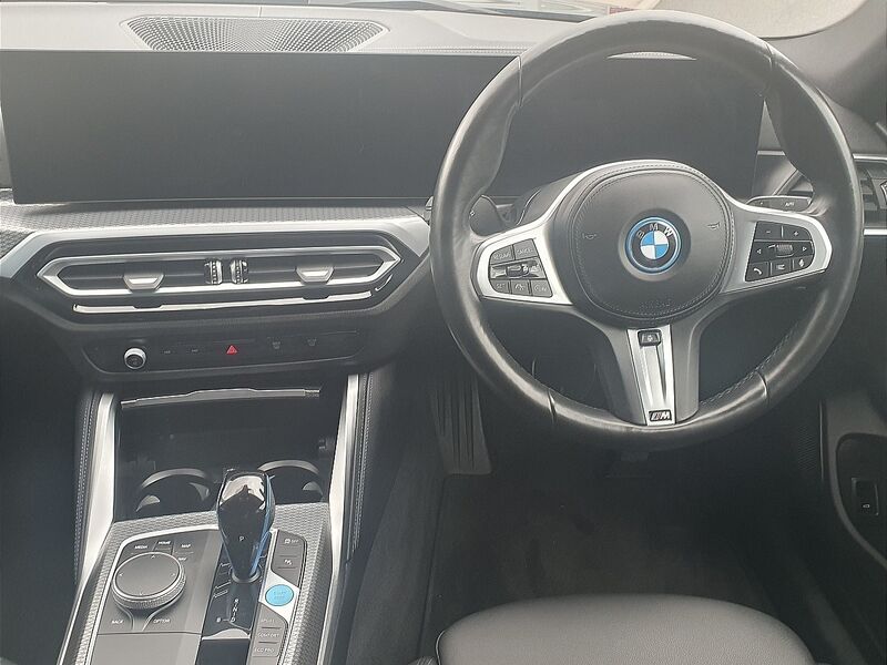 More views of BMW i4