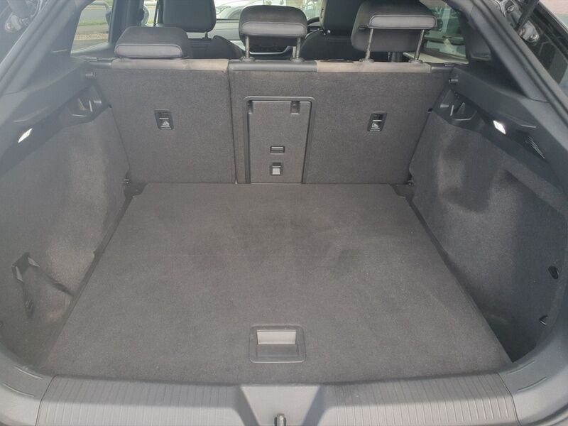 More views of Volkswagen ID.5