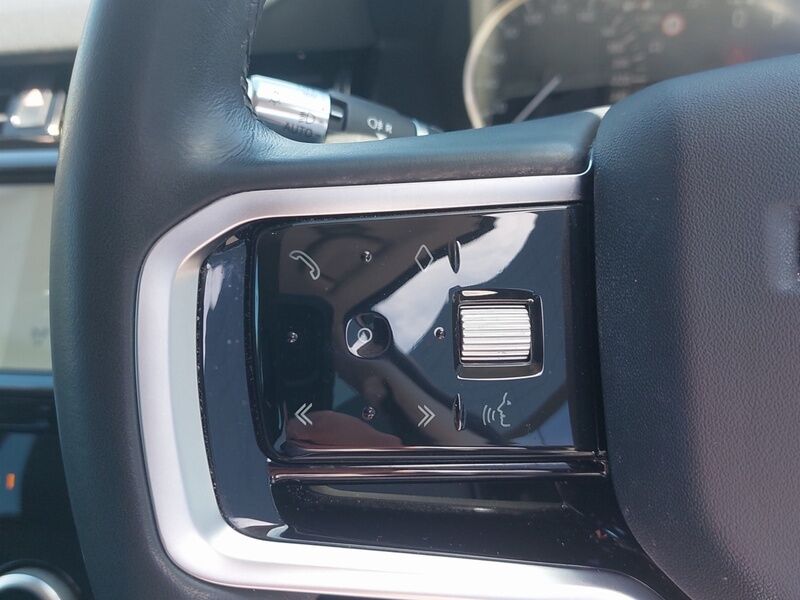 More views of Land Rover Discovery Sport