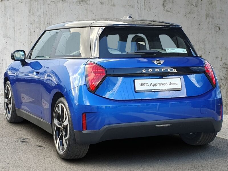 More views of MINI HATCH