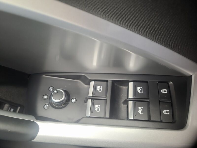 More views of Audi Q3
