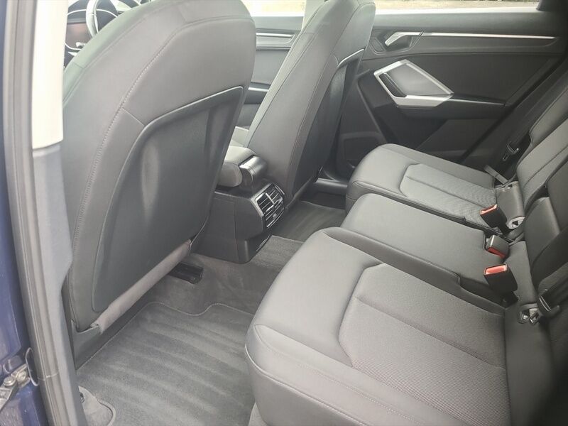 More views of Audi Q3