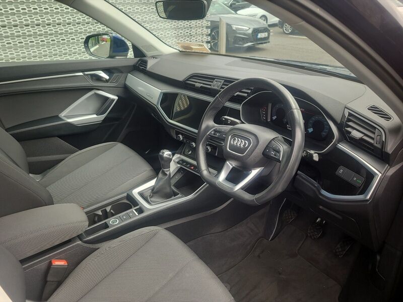 More views of Audi Q3