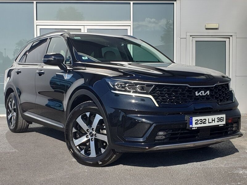 More views of Kia Sorento