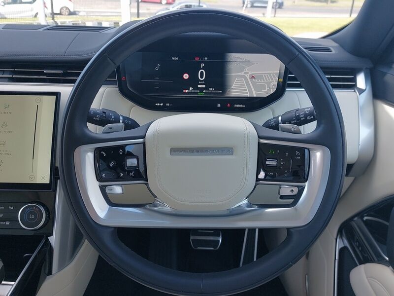 More views of Land Rover Range Rover