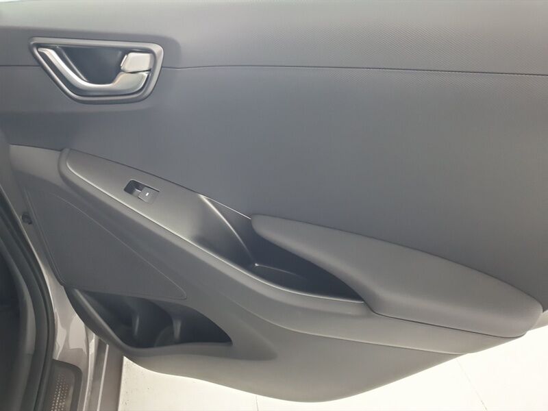 More views of Hyundai Ioniq