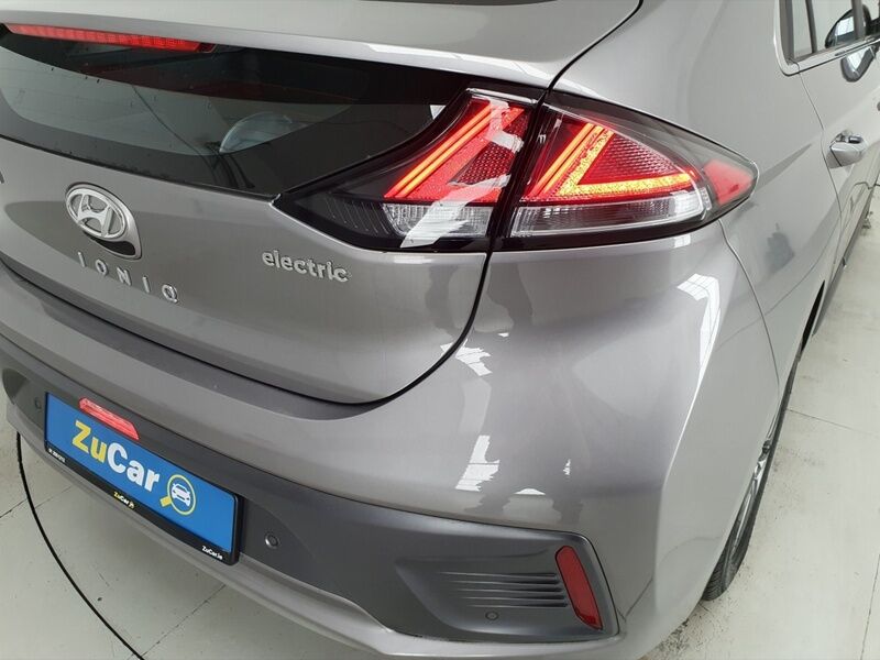 More views of Hyundai Ioniq