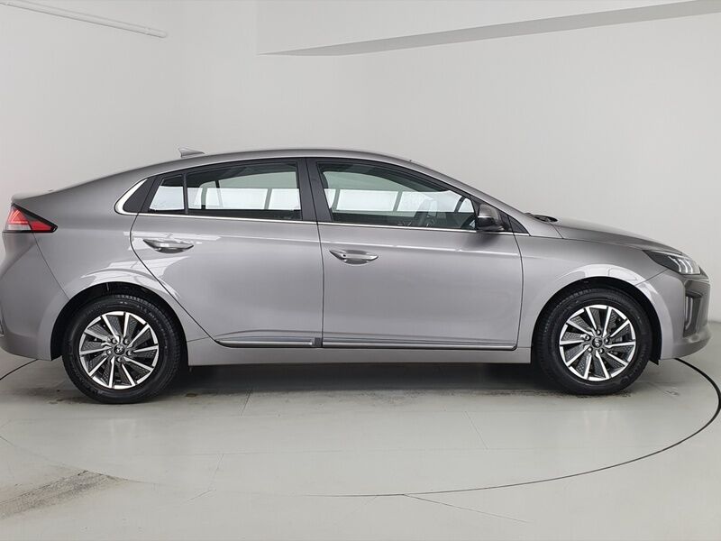 More views of Hyundai Ioniq
