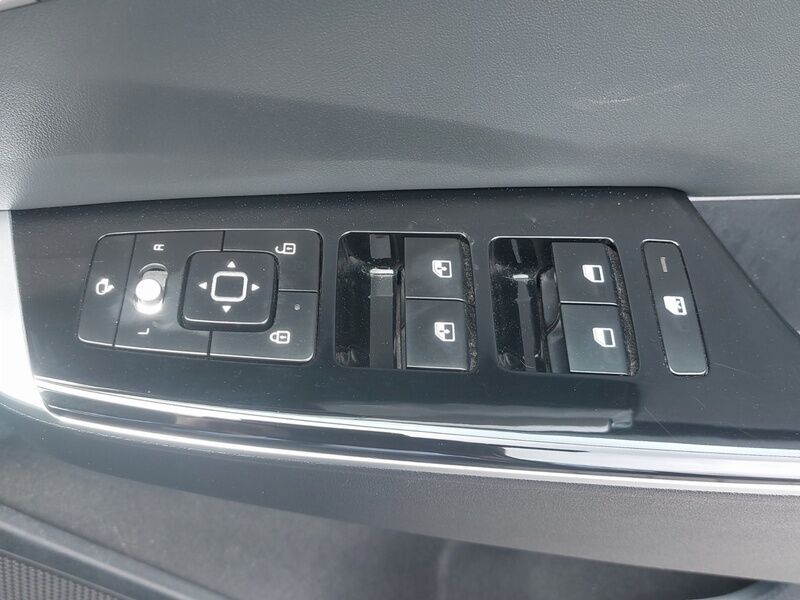 More views of Kia EV6