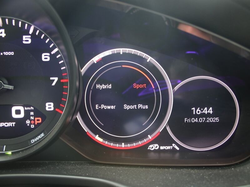 More views of Porsche Panamera