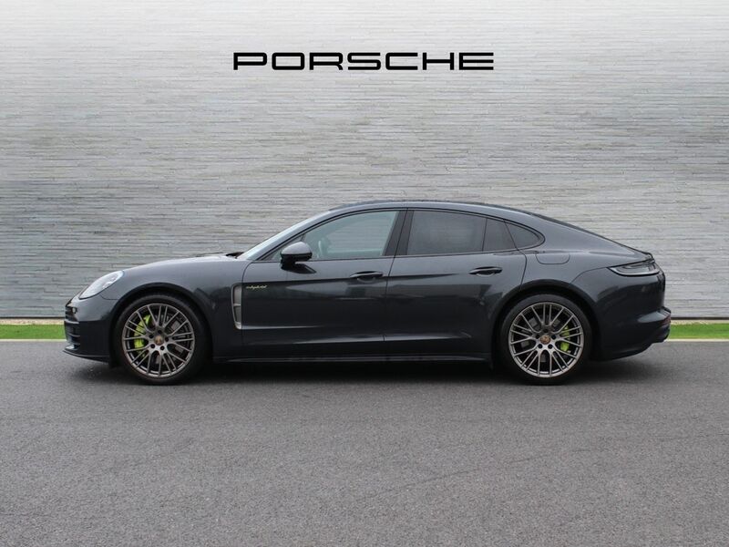 More views of Porsche Panamera