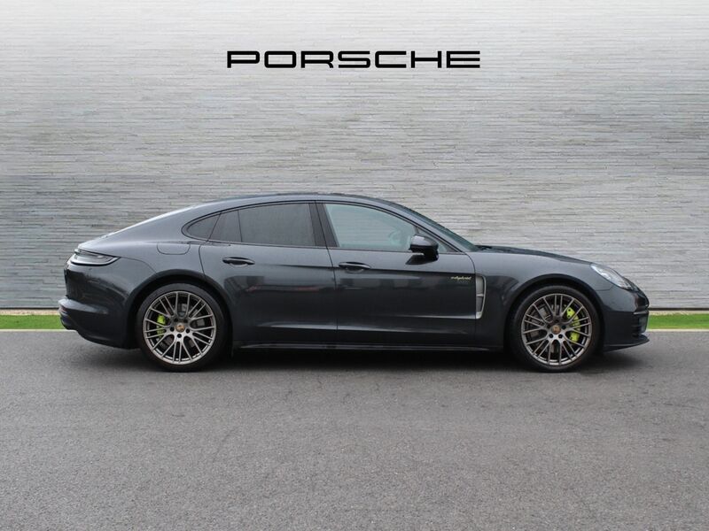More views of Porsche Panamera