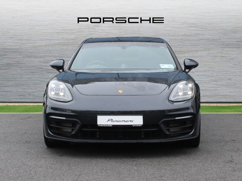 More views of Porsche Panamera