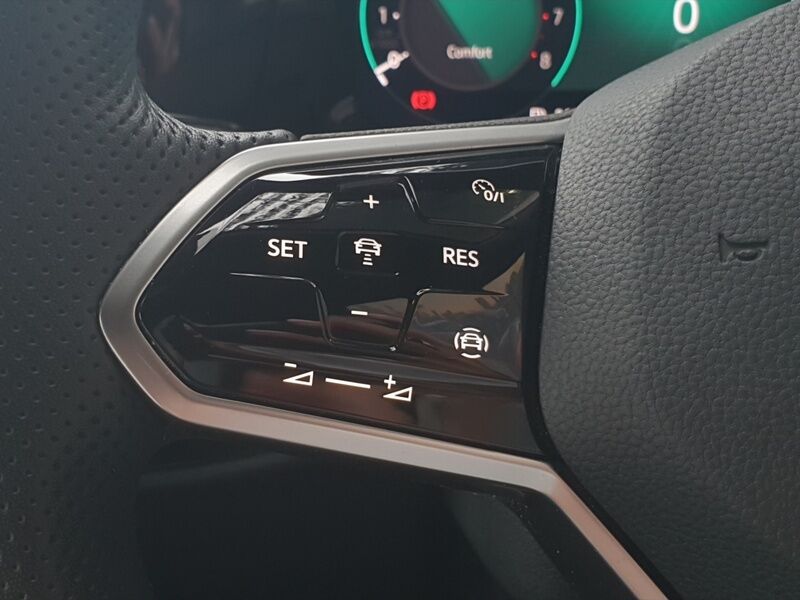More views of Volkswagen Golf