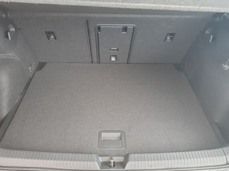 More views of Volkswagen Golf