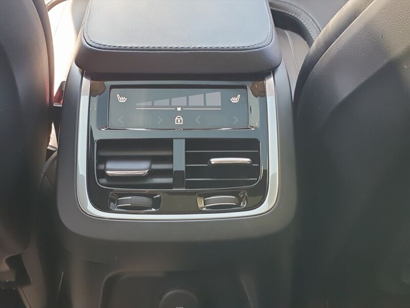 More views of Volvo XC90