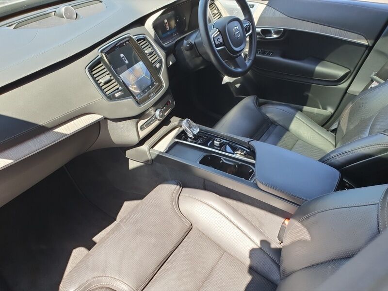 More views of Volvo XC90