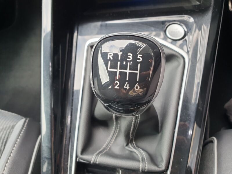 More views of Volkswagen Golf
