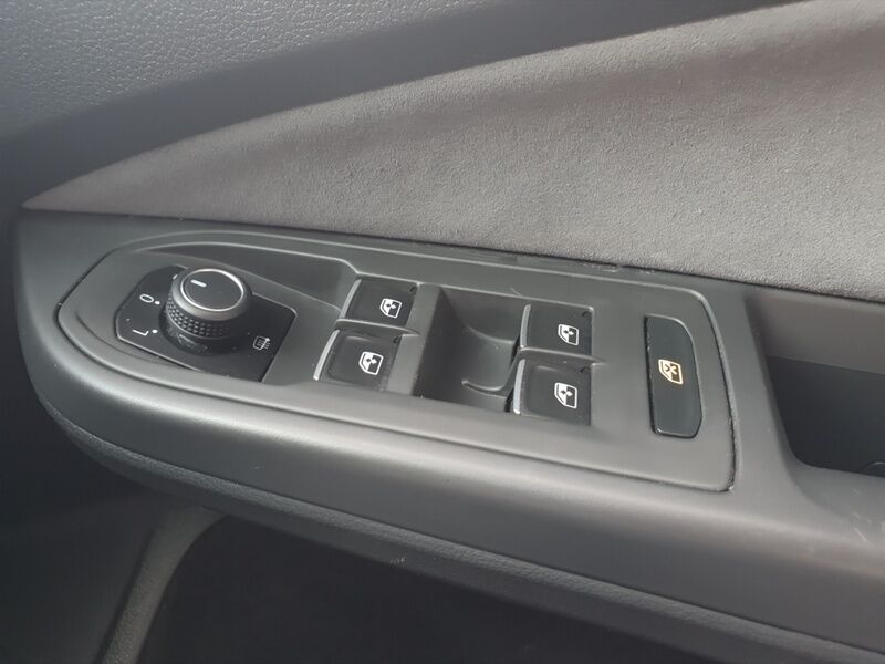 More views of Volkswagen Golf