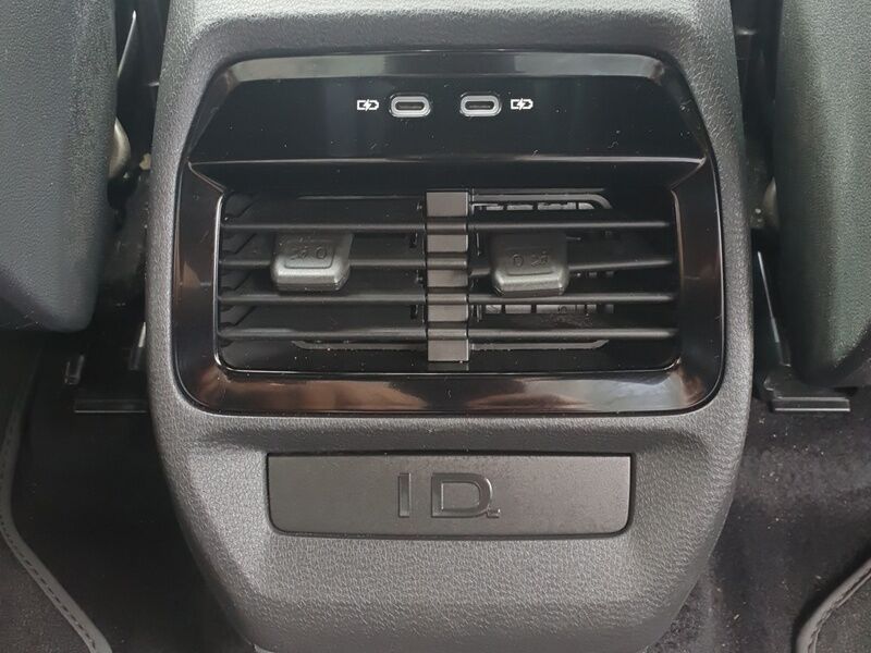 More views of Volkswagen ID.4
