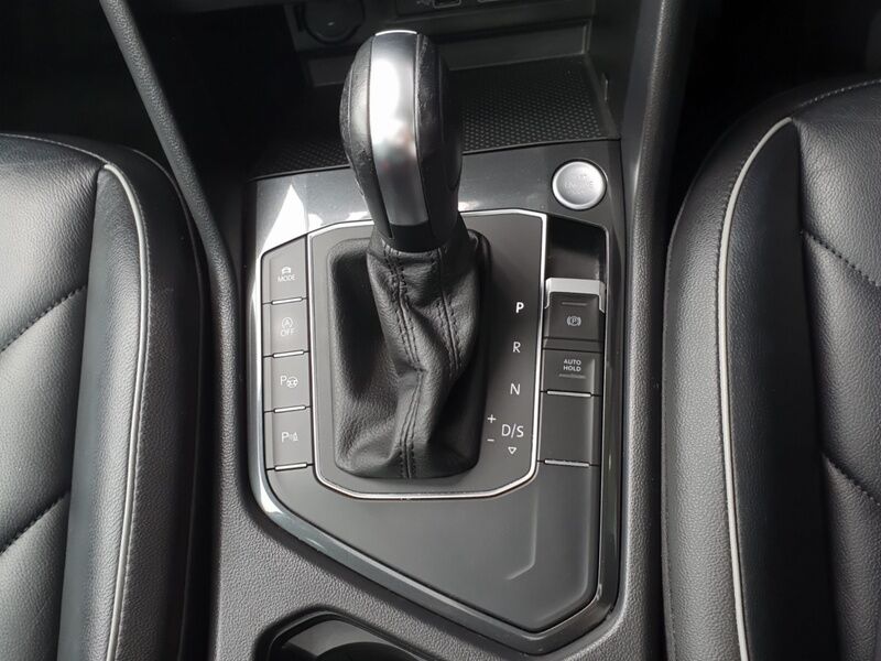 More views of Volkswagen Tiguan