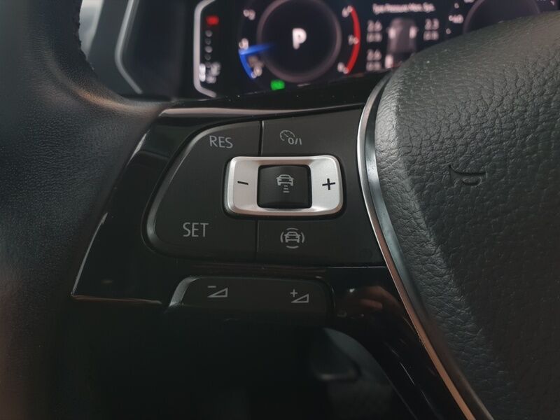 More views of Volkswagen Tiguan