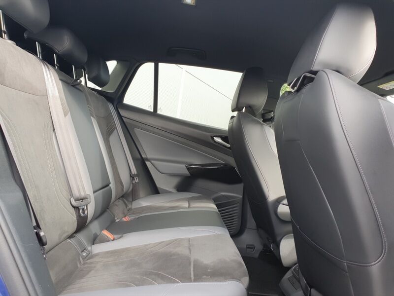More views of Volkswagen ID.4