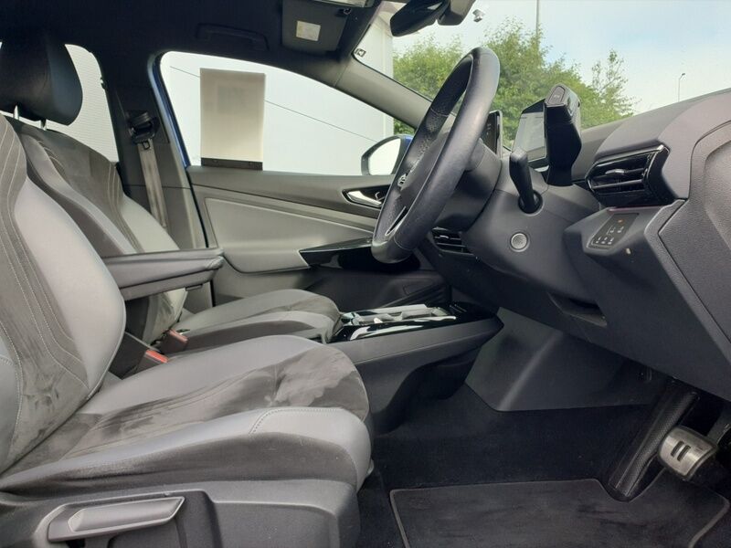 More views of Volkswagen ID.4