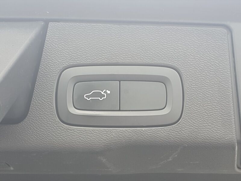 More views of Volvo XC60