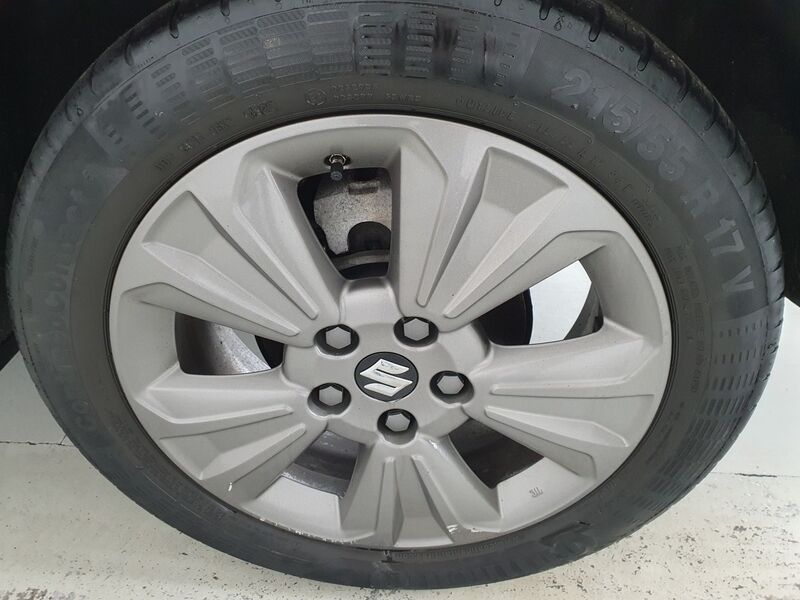 More views of Suzuki Vitara