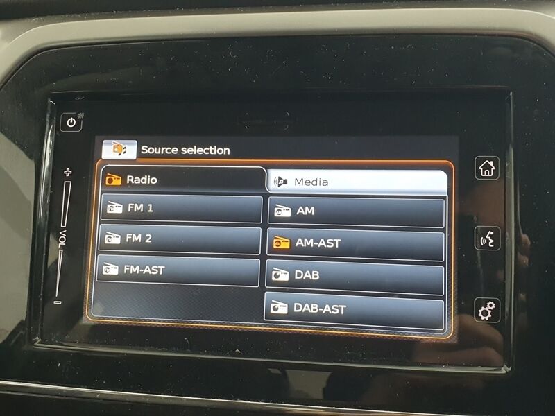 More views of Suzuki Vitara