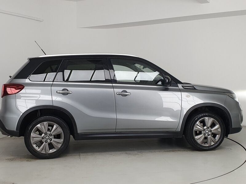 More views of Suzuki Vitara