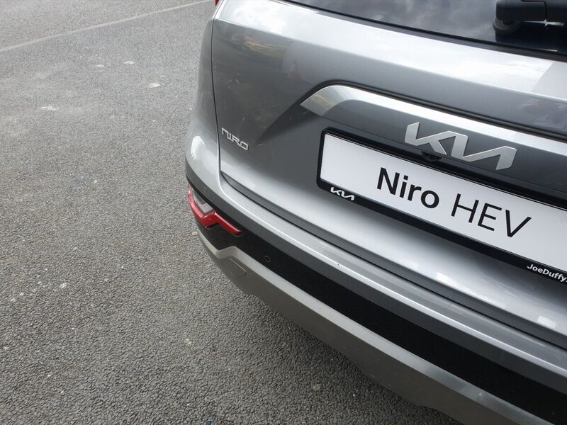 More views of Kia Niro