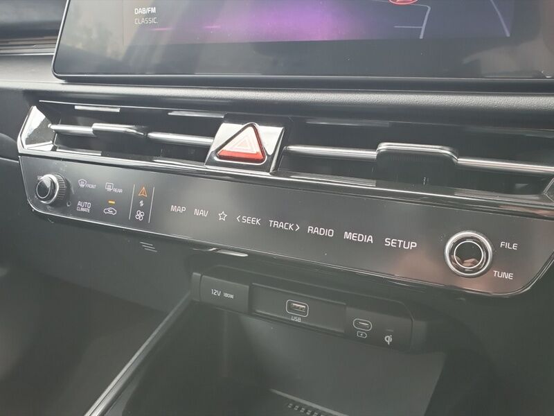 More views of Kia Niro
