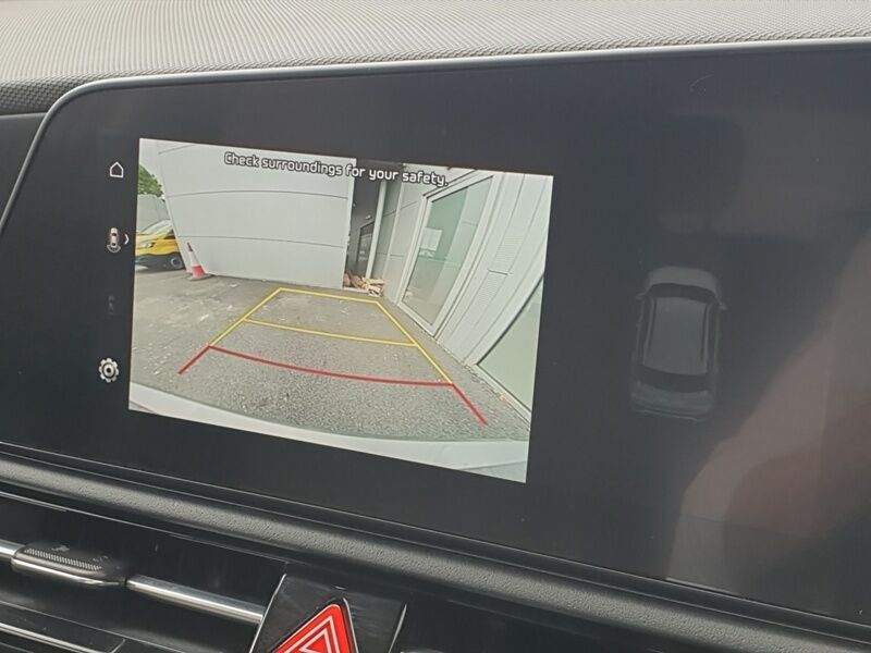 More views of Kia Niro