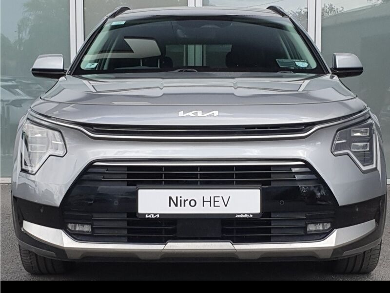 More views of Kia Niro