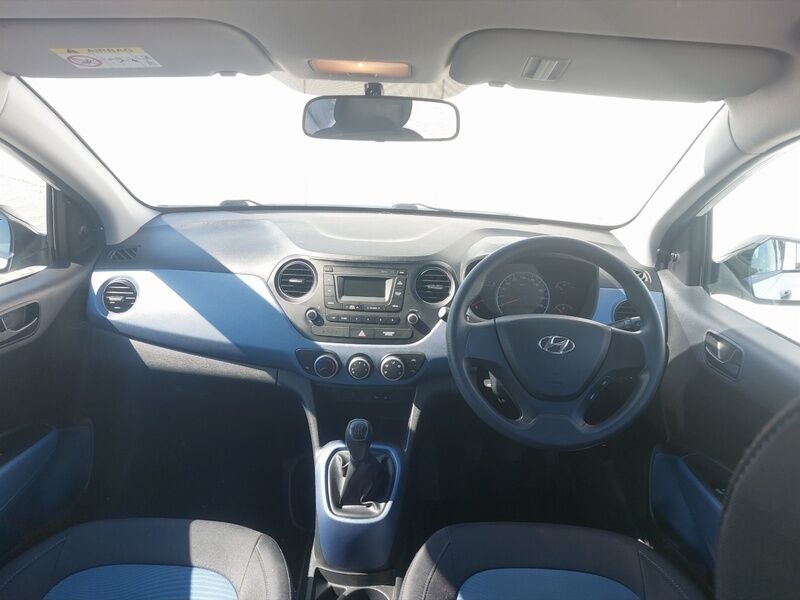 More views of Hyundai i10