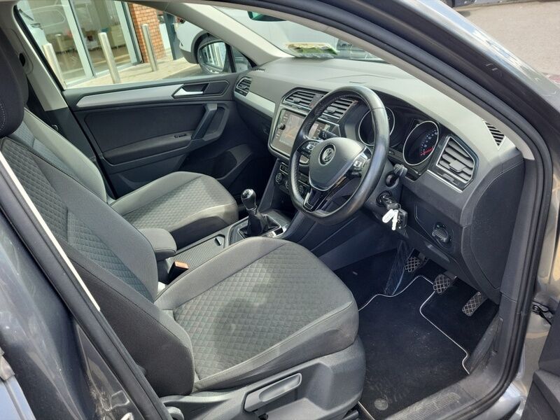 More views of Volkswagen Tiguan