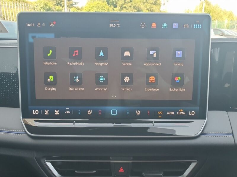 More views of Volkswagen Tiguan