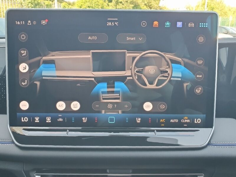 More views of Volkswagen Tiguan