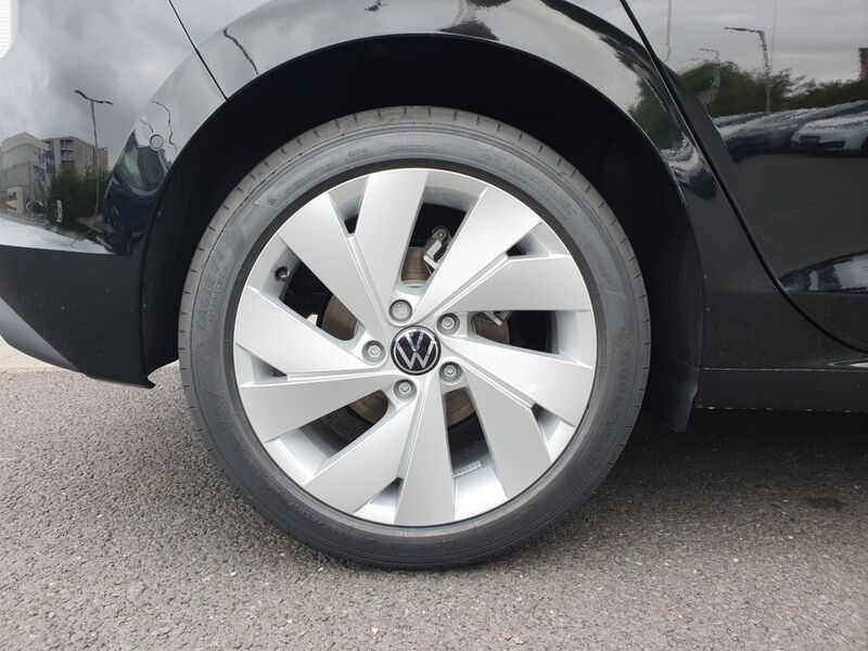 More views of Volkswagen Golf