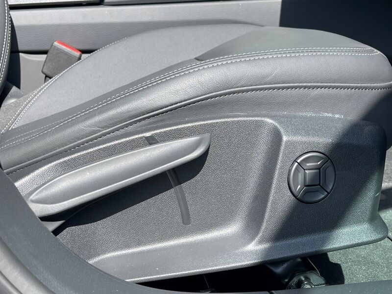 More views of Audi A6