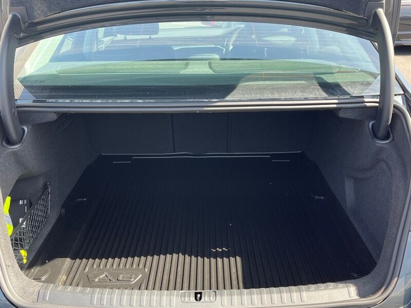 More views of Audi A6