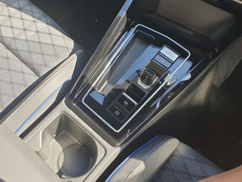 More views of Volkswagen Golf